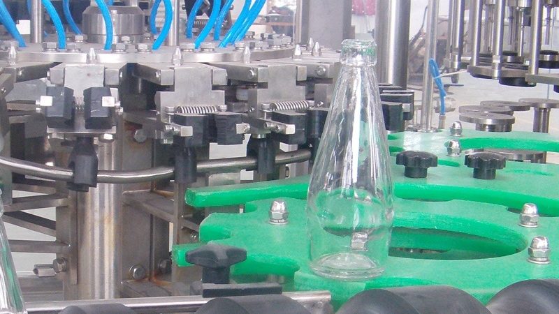 炒菜机器人材质对价格、使用体验及烹饪效果的综合影响